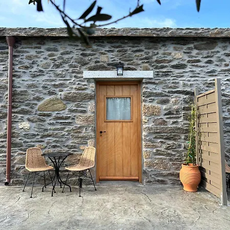 Peristerionas Estate Apartman Kárisztosz